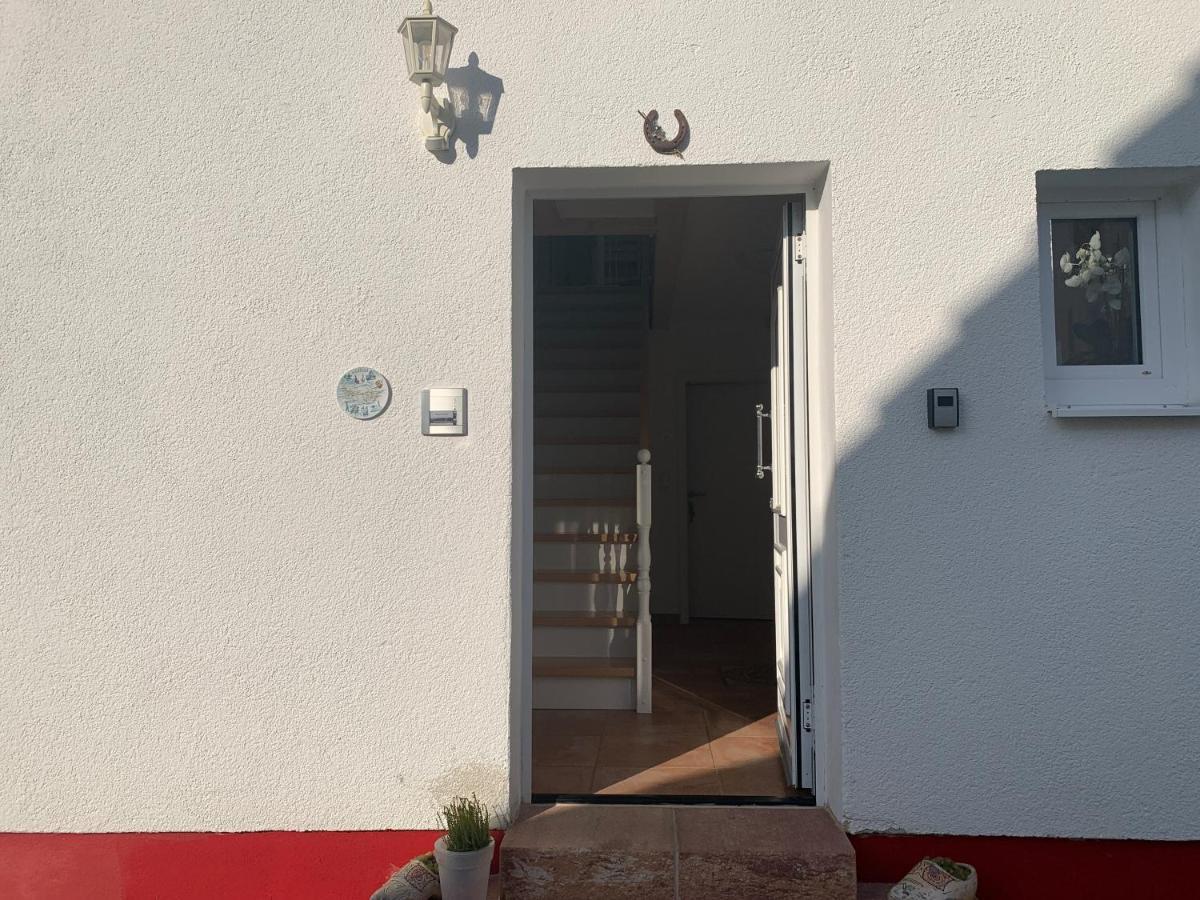 La Toskana Apartment Ihr Rueckzugsort Am Regen Zeitlarn Bagian luar foto